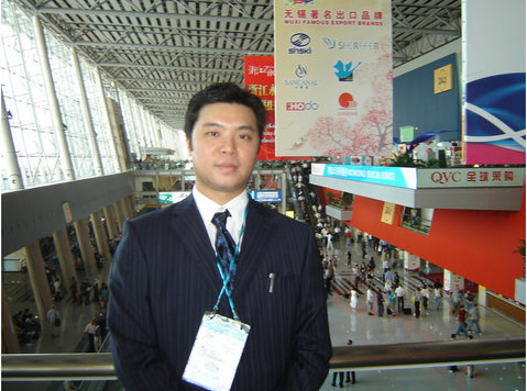 Translator and interpreter in Shanghai, China - Översättare