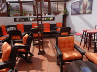 Bar staff wanted The Red Lion bar Rhodes town (1) - Barman