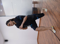 Transform Your Body with Namrata Purohit Pilates - Drugo