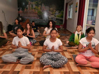 200-hours Yoga Teacher Training in Rishikesh (7) - Реклама