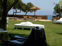 Staff 2024 beach club Sardegna Smeralda- bar, chef, waiter - Camareros