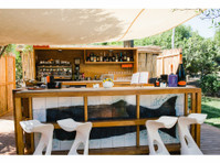 Staff 2024 beach club Sardegna Smeralda- bar, chef, waiter (6) - งานบาร์