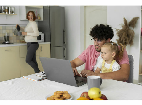 Stressed & Overwhelmed Moms Looking To Make An Income! - Servizi di Consulenza
