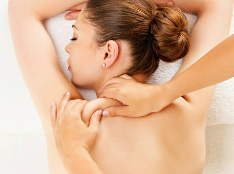 Hiring Alert: Urgent Need For Female Massage Therapist In Lo - Hledám práci