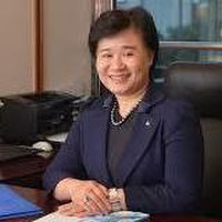 Gloria Chow