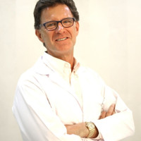 Dr. Luis Gavin
